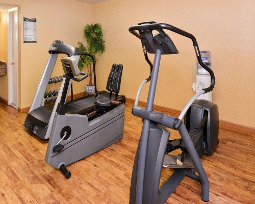 Quality Inn East Haven - New Haven image 2