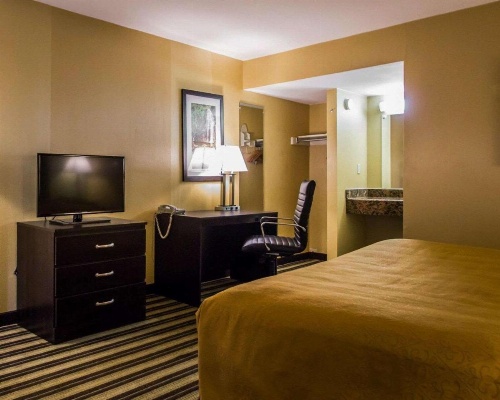 Quality Inn East Haven - New Haven image 33